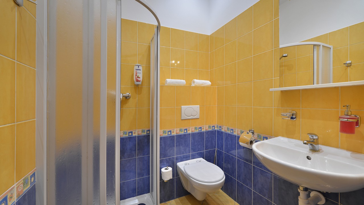 QDR - koupelna - 2. patro.jpg