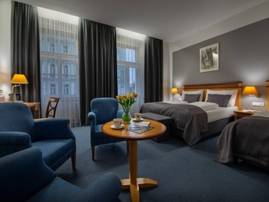 Vierbettzimmer Prague Season Hotel 4*