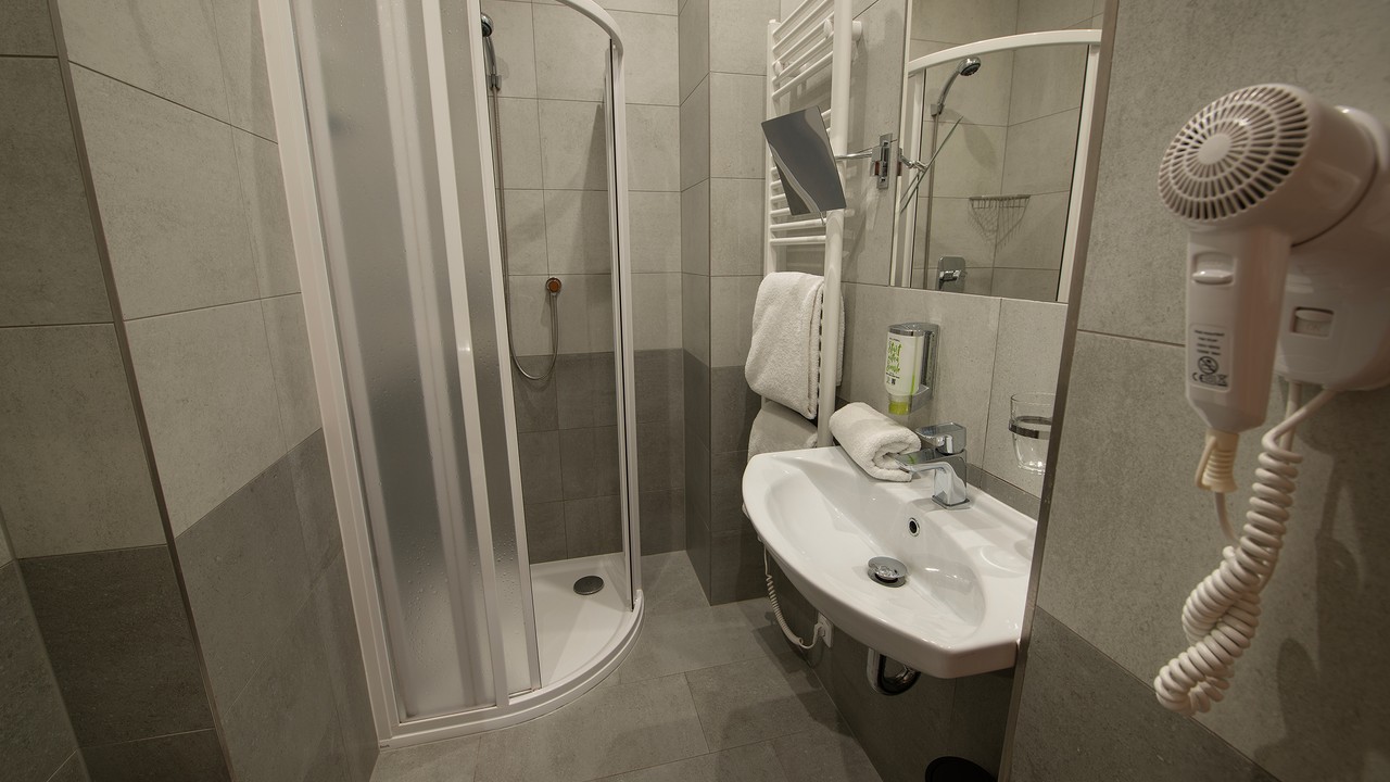 QDR - 104 - koupelna 2.jpg