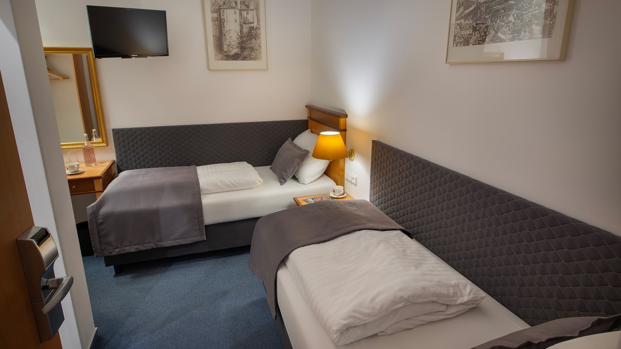 STW - 102 - pokoj 4.jpg